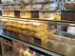 -白玉兰食品甜凤店(合生汇店)