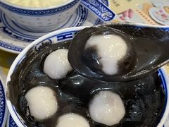 -广信牛奶甜品世家(台东店)