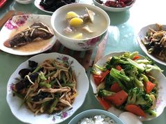 -爱的果实月嫂育婴师(世纪东方店)