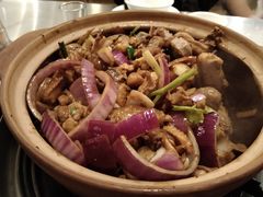 -胡须佬鸡煲四季火锅店(石厦西村直营店)