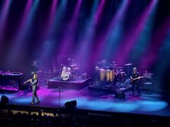 -交通银行前滩31演艺中心