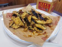 -虹海圣肉饼店家常菜馆
