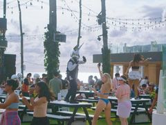-FINNS Beach Club