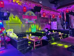 -喜鹊音乐酒馆(西街店)