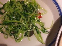 -八府香鸭·啫啫煲(华山路店)