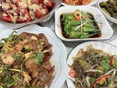 -丹水桥地锅鱼·翘嘴鲌·地方特色全鱼宴(丹江口大坝店)