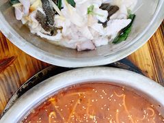 -周良天山牛杂城(天山路总店)