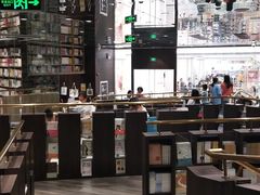-钟书阁(群光广场店)