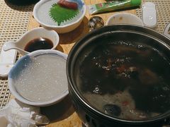 -雍和会海鲜姿造自助(湖东路店)