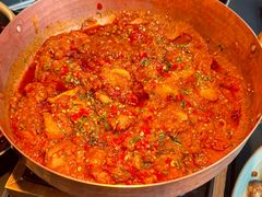 铜锅油焖鸡-Ameigo梅果·云贵川bistro(长宁来福士店)