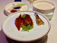 精品烤鸭-悦江(梅奔中心店)