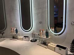 -涨巢·潮玩水疗局