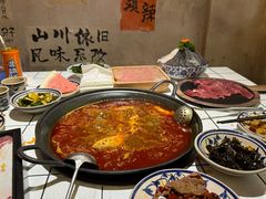 -旧街市鲜货老火锅(大光路店)