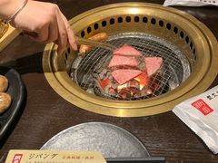 -山川小町·极番烧肉(新地假日广场店)