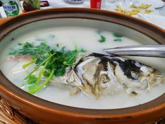 砂锅鱼头-鱼水情·农家菜·大鱼头(南山竹海店)