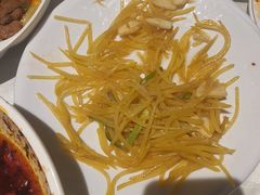 -鑫巴蜀小镇 · 水煮鱼专研店(玉桥店)