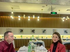 -华凌牛庄西餐厅(乌鲁木齐华凌美爵大饭店)