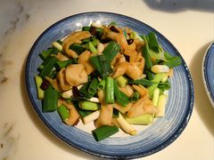 葱拌鸟贝-日丰园海肠水饺·老字号大连海鲜(银泰城店)