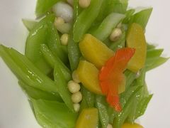 -荷风细雨·中国茶宴(世纪大道店)