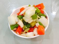 免费咸菜-闫家驴肉老店(华电一校店)