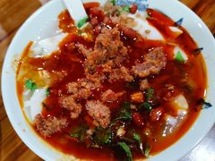粉蒸牛肉豆腐脑-豆相识•九九豆腐脑(牛咡桥店)
