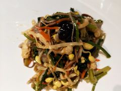 -香山湖家家宴(中山陵店)