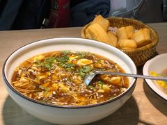 小油条配酸辣汤-味莊·青岛菜(云霄路店)