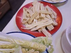 -霄汉牛三鲜湖北砂锅菜(万松园2店)