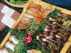 -慢丽江·云南野生菌土鸡锅(付家庄店)