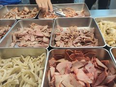 -同济大学本部学苑饮食广场