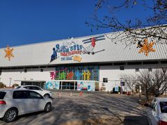 -乔波室内滑雪场