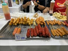 -席娜卡琳火车铁道夜市