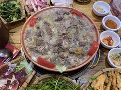 -阿婆情腊排骨火锅(金虹路店)