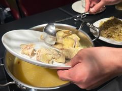 花胶鸡港式打边炉-鲜入唯煮·港式海鲜牛肉火锅(金宝街店)