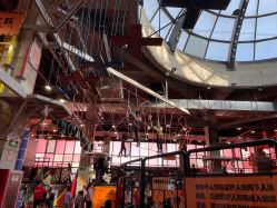 -嗨翻Hi-Fun竞技主题乐园·蹦床团建生日聚会(五棵松华熙店)