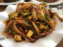 拌耳片-白家高记肥肠粉(总店)