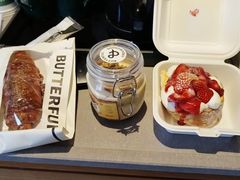 -BUTTERFUL&CREAMOROUS 黄油与面包(三里屯太古里店)