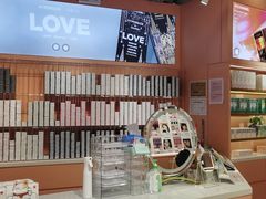 -4iNLOOK美瞳店(中山公园龙之梦店)