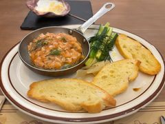 -Mark&Mars Restaurant