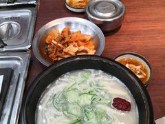 牛杂雪浓汤-神仙雪浓汤(明洞店)