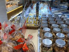 -85度C(生甜甜圈研究工坊·上海平凉店)