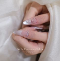 -猪猪女孩日式美睫美甲