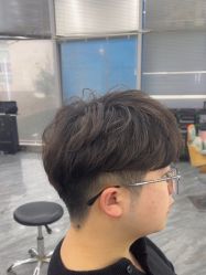 -藤野造型烫染·漂发