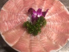 雪花猪颈肉-禄婶鸡煲·打边炉