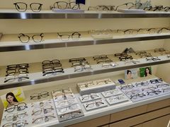 -视野联行眼镜·蔡司·尼康·授权优选门店(青浦宝龙店)