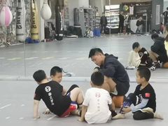 -拳义格斗搏击散打泰拳拳击俱乐部(裕华店)