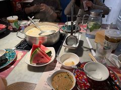 -尚尚仙·酸汤猪手·猪肚鸡火锅(华联万柳购物中心店)