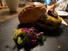 -HIGH FIVE哈福手工汉堡(桂林路店)