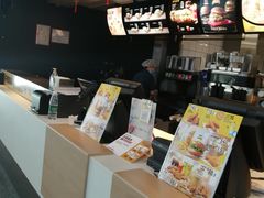 -麦当劳(鄂尔多斯机场店)