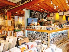 -猫的天空之城概念书店(丽江古城饮玉巷店)